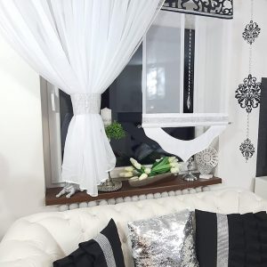 LUXURIO BLACK & WHITE