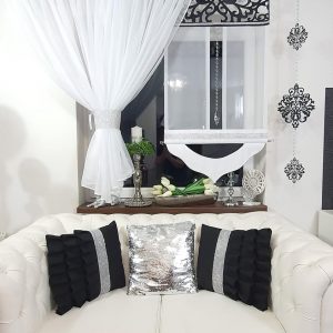 LUXURIO BLACK & WHITE