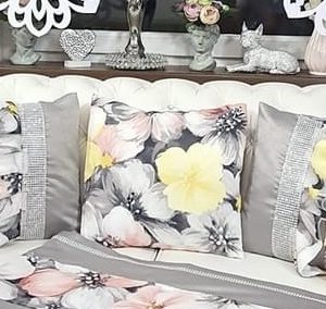 GLAMOUR SECRET GARDEN