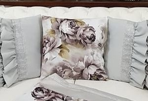 GREEN FLOWER AND GREY